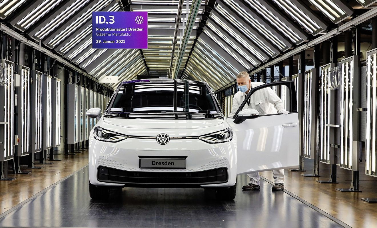 Volkswagen comienza la producción del ID.3 en la Fábrica de Cristal de Dresde a un ritmo de 35 unidades diarias