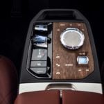 BMW_iX_interior_00