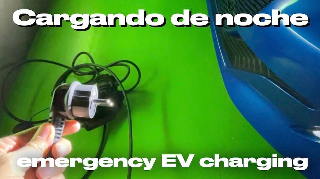 Guía de Carga. Cargando un coche eléctrico de noche y con el cargador estándar de emergencia (vídeo)