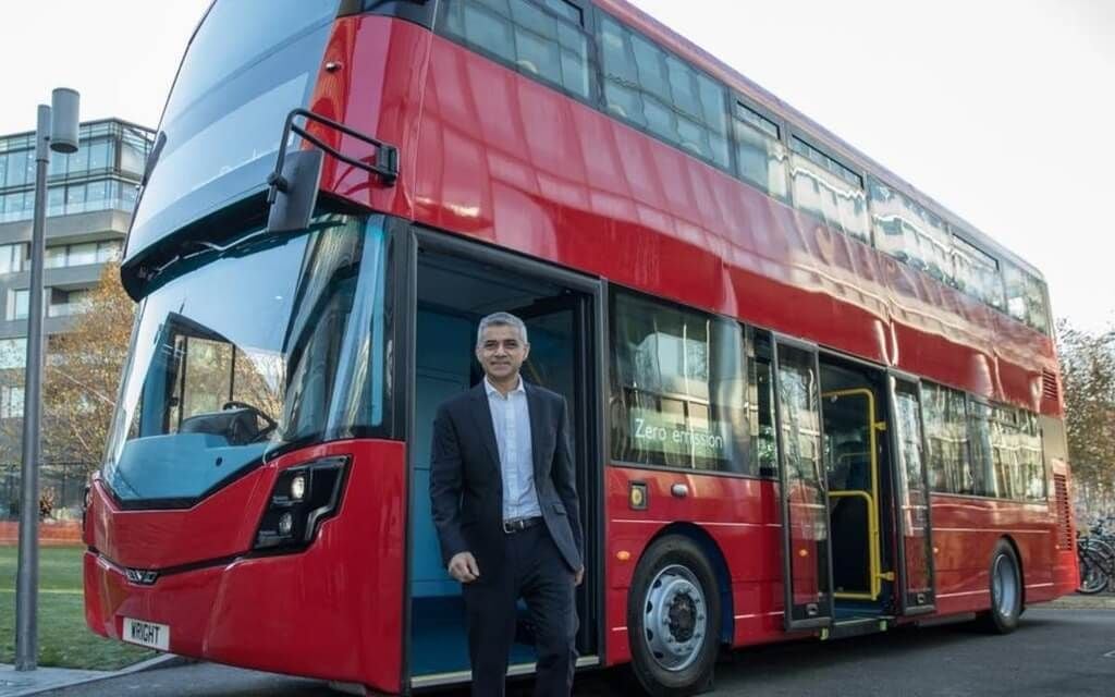 Londres presenta su primer autobús de dos plantas con hidrógeno como "combustible"