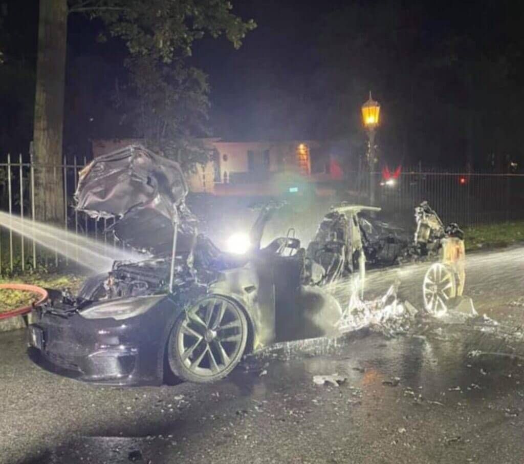 Una unidad del nuevo Tesla Model S Plaid se incendia en extrañas circunstancias