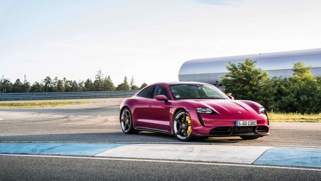 El Porsche Taycan se actualiza: nuevos colores, más autonomía y equipamiento renovado