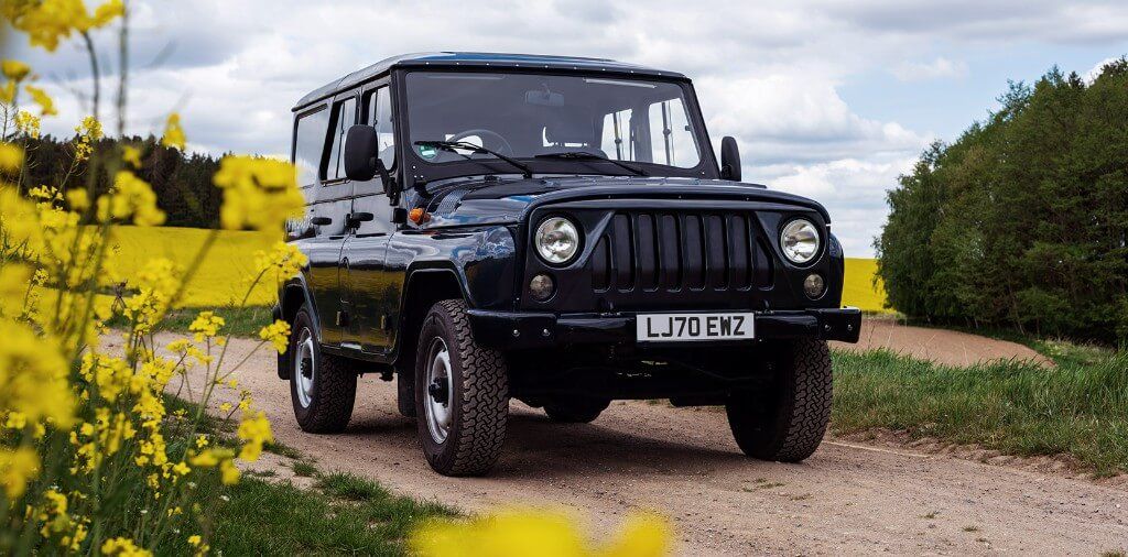 MW Motors transforma el UAZ Hunter en un salvaje todoterreno eléctrico