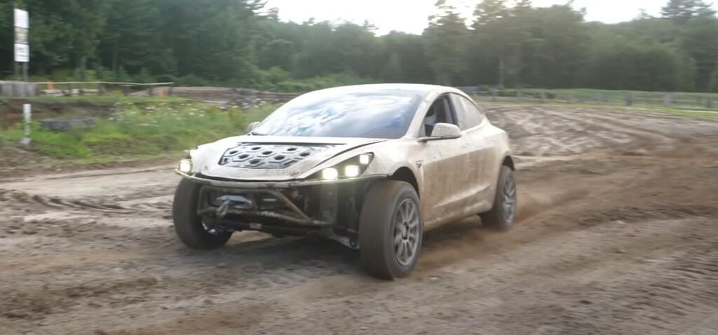 El Tesla Model 3 se transforma en un radical buggy eléctrico