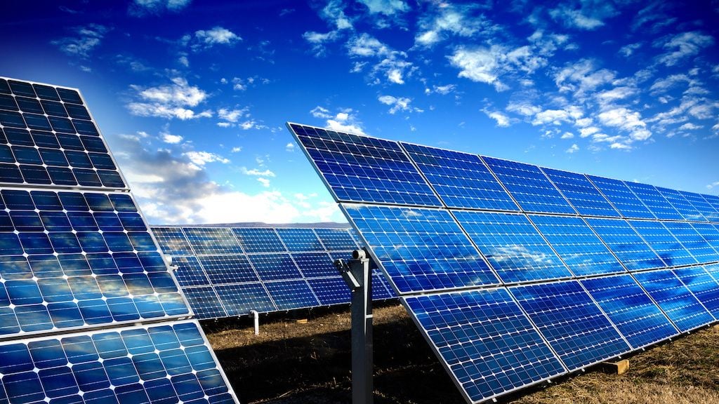 JinkoSolar anuncia un récord de eficiencia de sus placas solares con un 25.4%