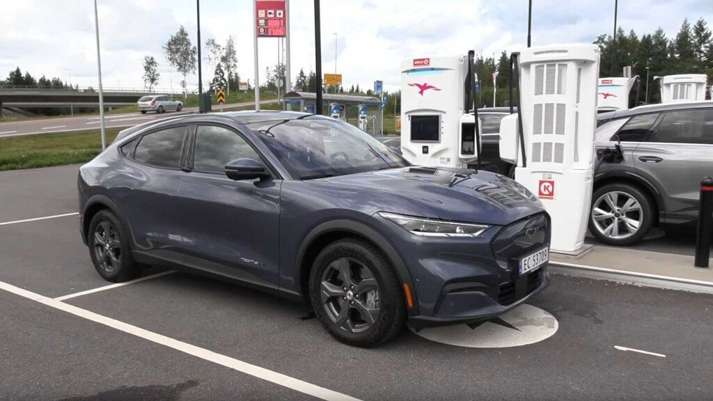 El Ford Mustang Mach-E sorprende en la prueba de autonomía de Bjørn Nyland