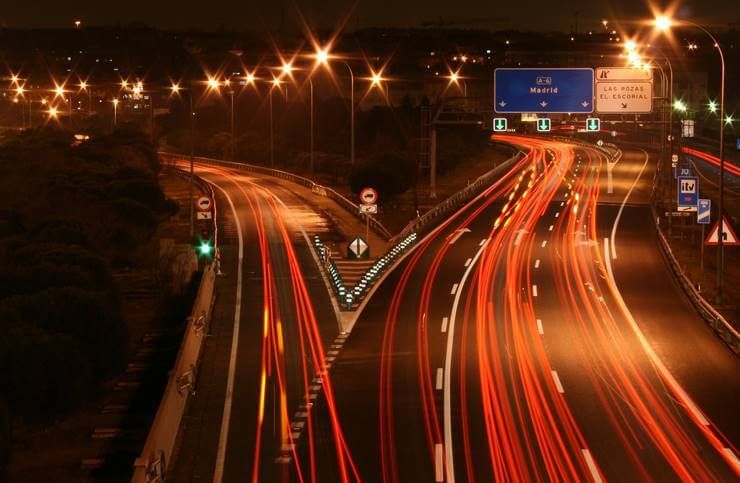 El Gobierno de España confirma que habrá peajes en las autovías ¿Una oportunidad única para incentivar el coche eléctrico?