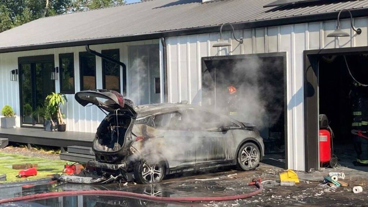 General Motors y LG reanudan la producción de baterías para el Chevrolet Bolt tras solucionar el fallo que provocaba riesgo de incendio