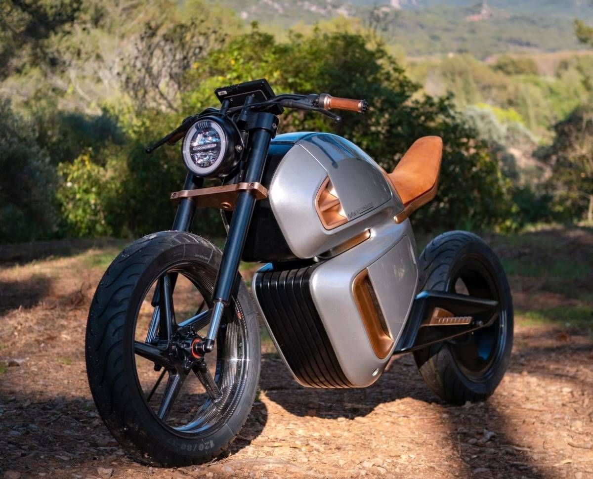 Nawa Racer. Una moto eléctrica dotada de una batería híbrida con supercondensadores completa sus primeras pruebas