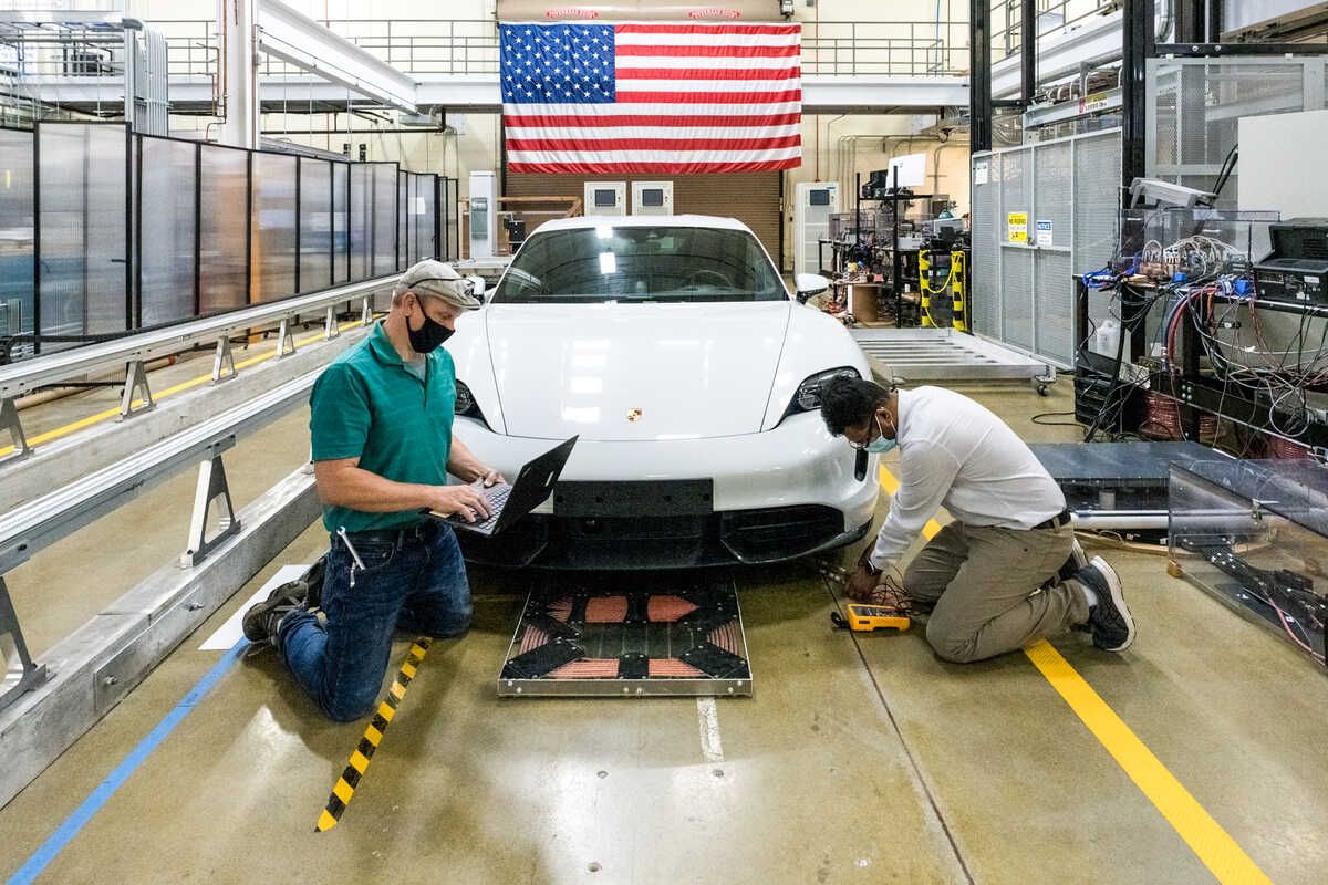 El Grupo Volkswagen trabaja en la recarga inalámbrica ultrarrápida por inducción