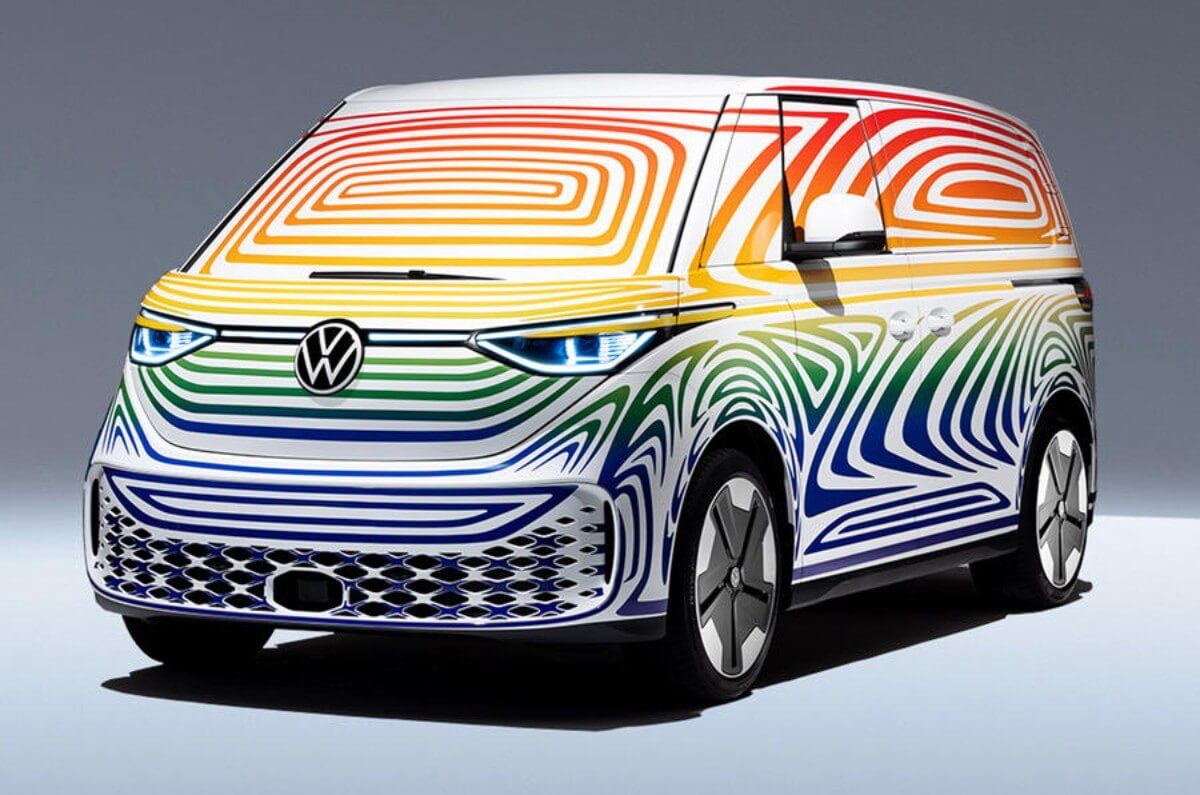 Nuevos vídeos del Volkswagen ID. Buzz muestran más detalles del frontal y el enchufe