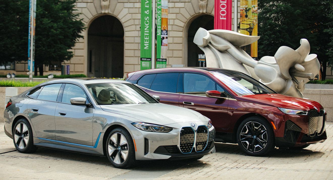 El BMW i4 queda por debajo de 500 km de autonomía bajo el ciclo EPA y el iX los supera gracias a 105 kWh de batería