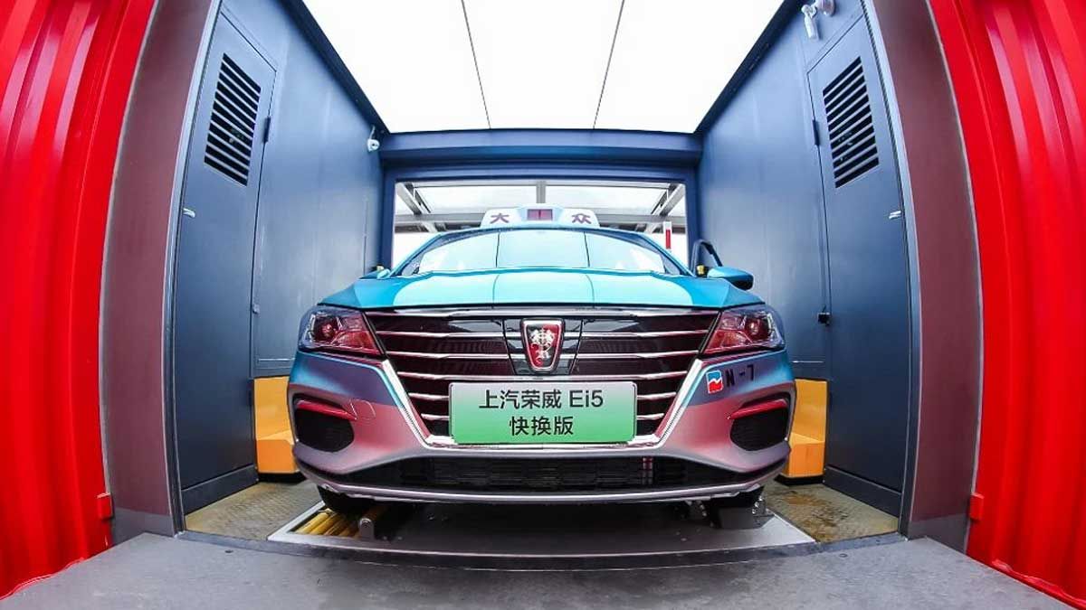 En China puedes cambiar la batería de tu coche eléctrico en una estación por apenas 6 euros