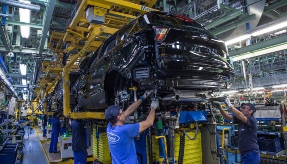 Ford renuncia a los fondos del PERTE, pero mantendrá su apuesta por la planta de Almussafes