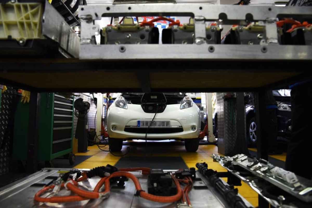 ¿Los coches eléctricos necesitan cambiar el aceite?