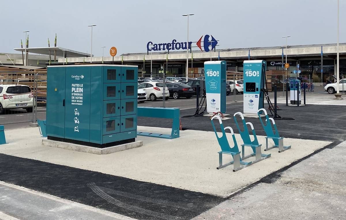 Carrefour inicia una ambiciosa fase de instalación de puntos de recarga rápida en sus supermercados