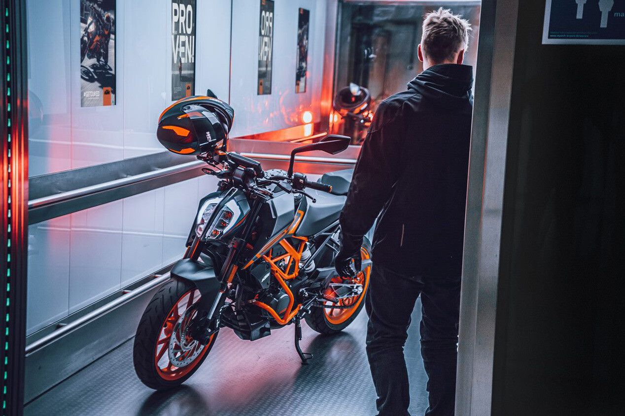 La KTM Duke eléctrica llegará en 2023 al mercado