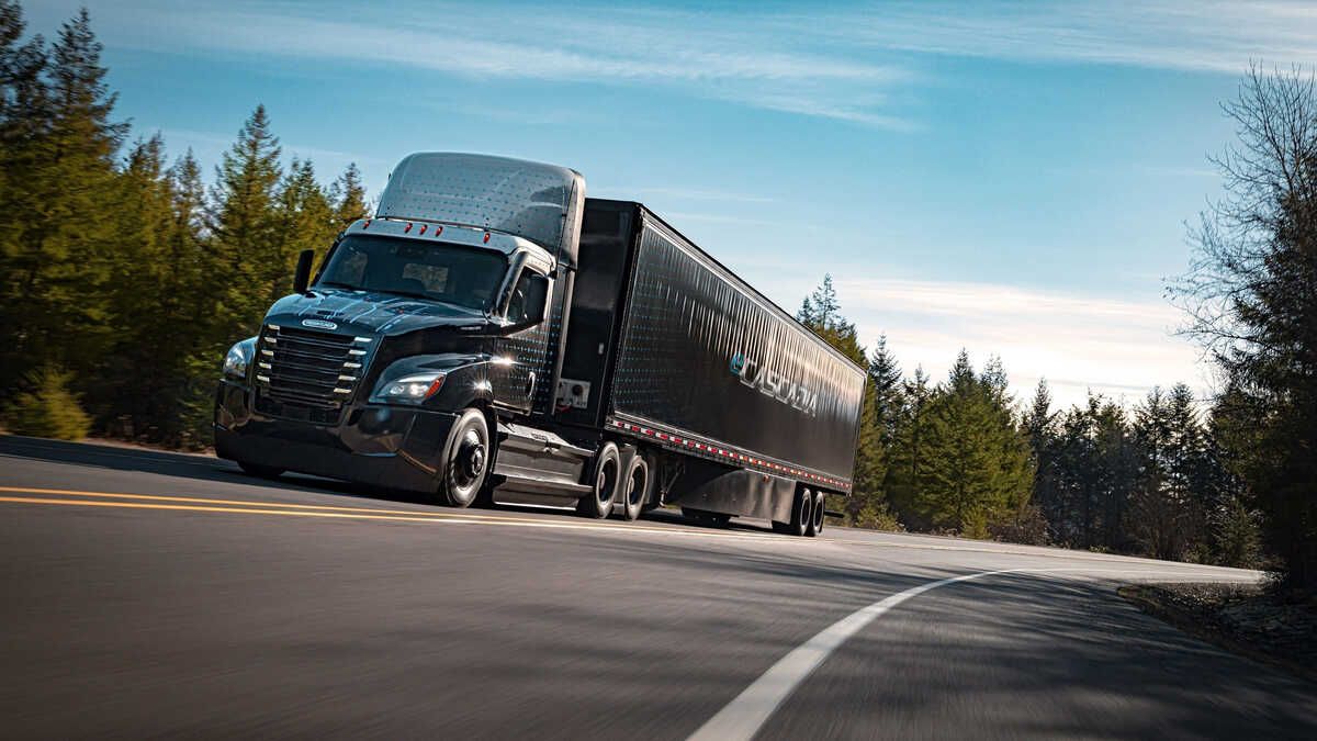 Freightliner eCascadia, un nuevo camión eléctrico pesado y rival del Volvo VNR