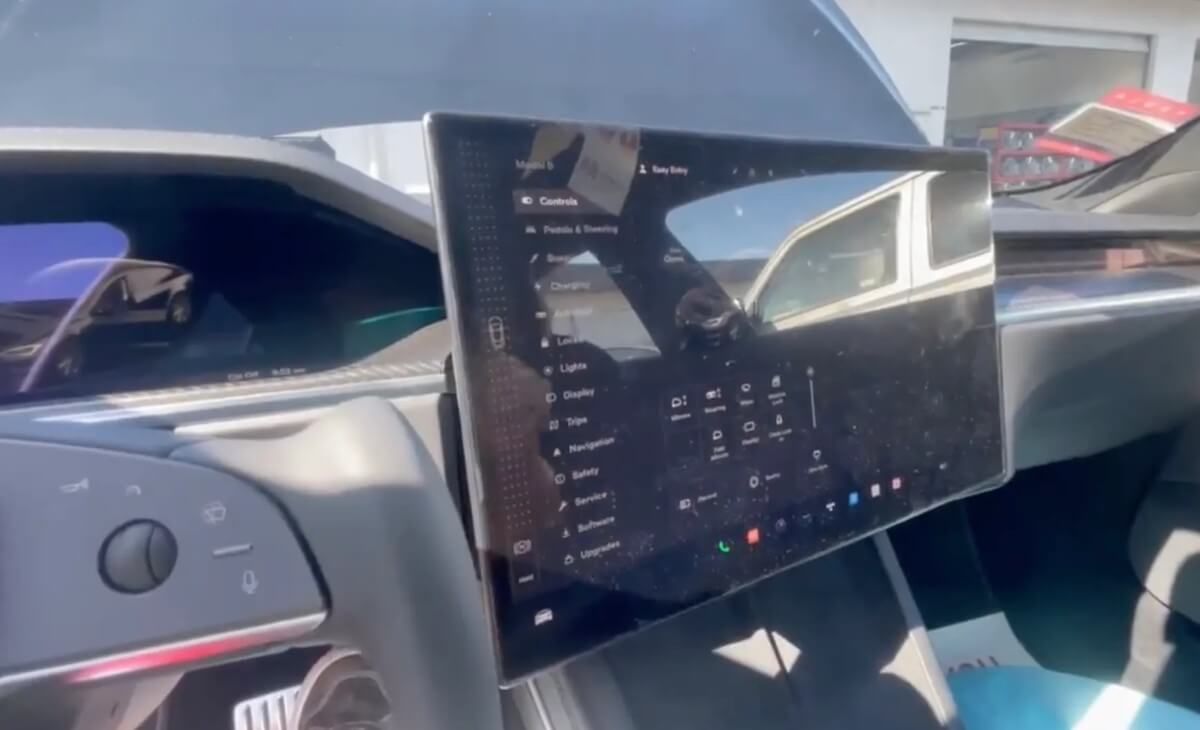 Los Tesla Model S y Model X reciben una nueva pantalla giratoria