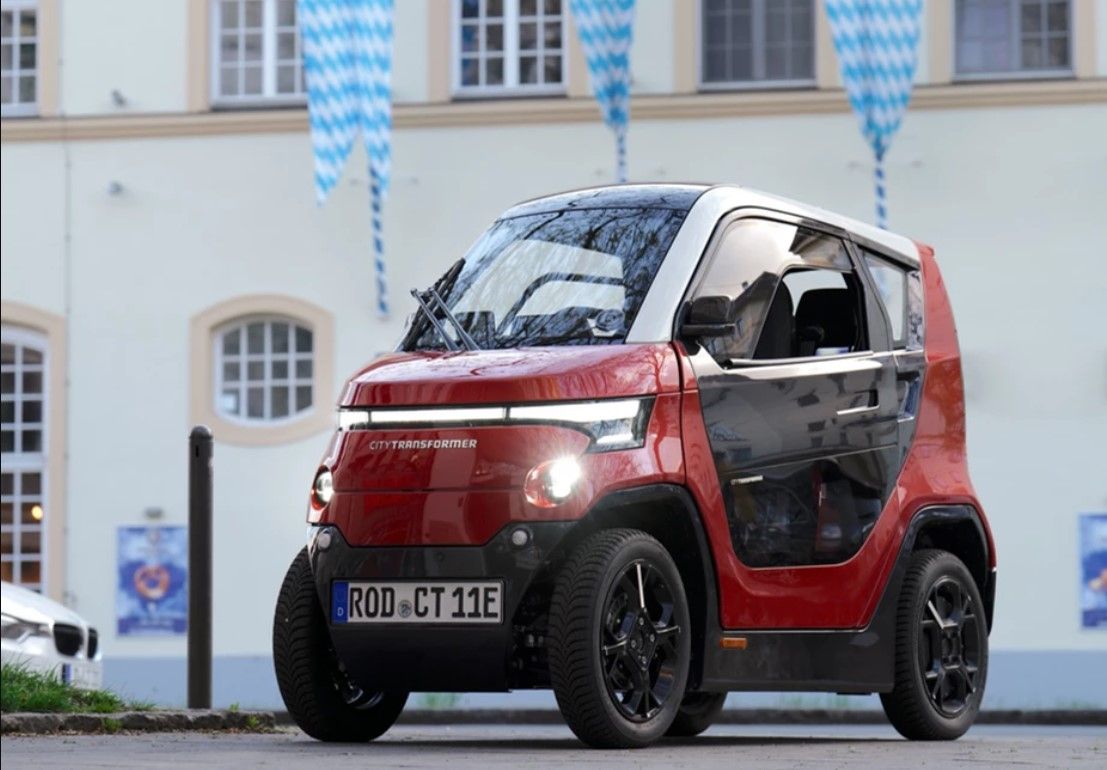 Este coche eléctrico de bajo coste tiene un cuerpo plegable, y ha logrado financiación para fabricarse