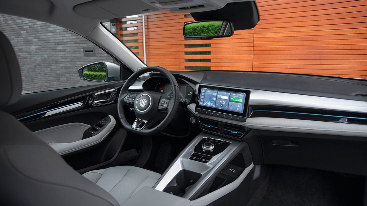 MG5 Electric - interior