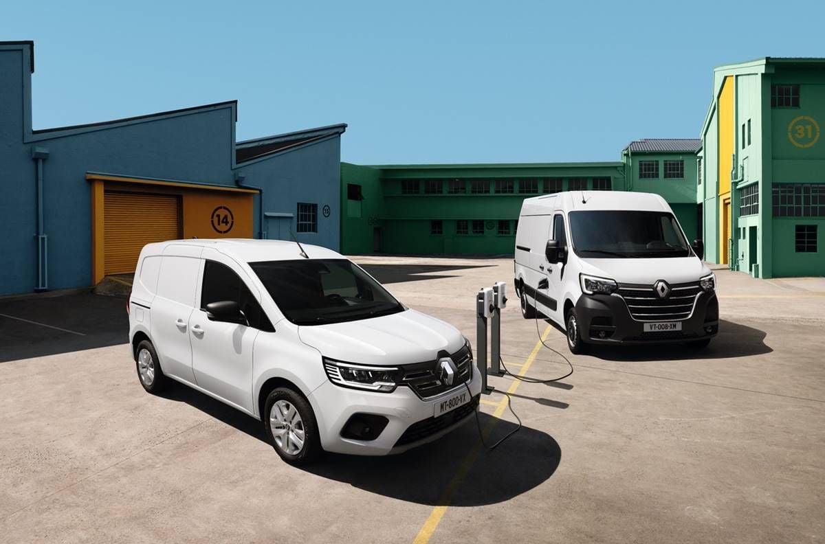 Se renuevan las furgonetas eléctricas Renault Kangoo Van E-TECH y Master E-TECH con hasta 52 kWh