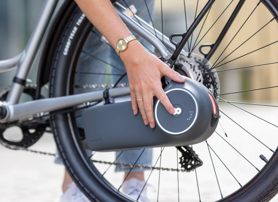 Este kit convierte tu bici en eléctrica en segundos utilizando el rotor del freno de disco