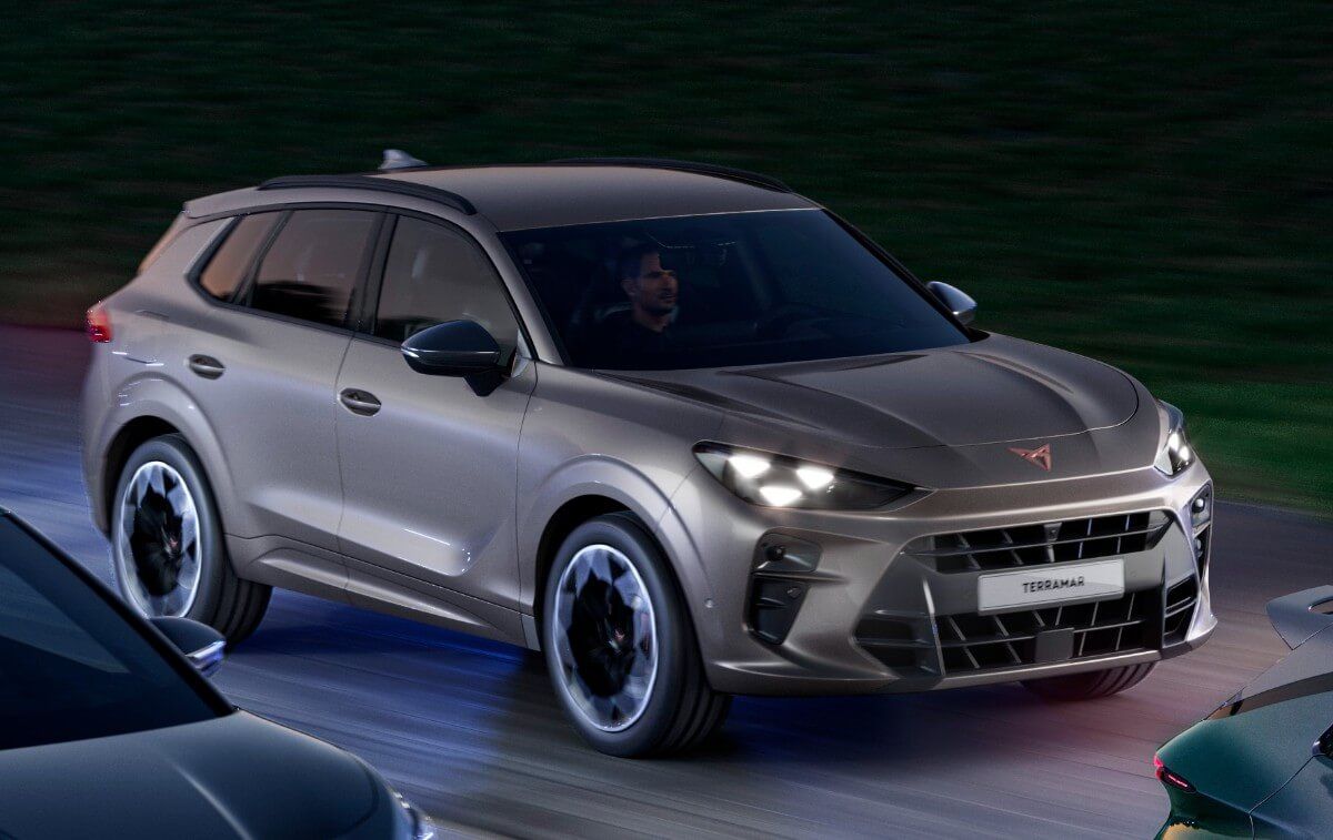 CUPRA presenta el Terramar, un SUV híbrido enchufable con 100 kilómetros de autonomía