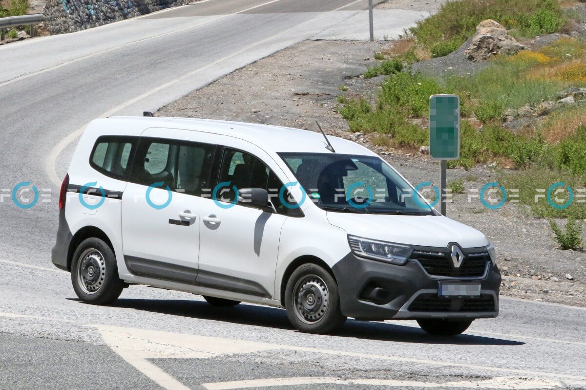 La Renault Kangoo E-TECH recibirá una versión de 7 plazas a finales de año