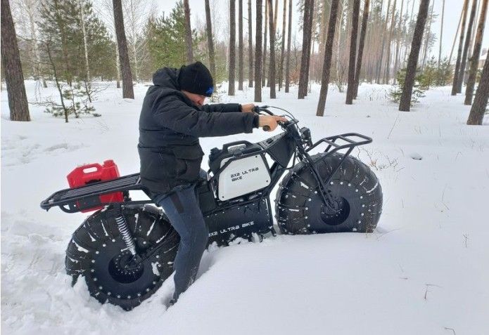 Esta moto eléctrica tiene tracción a las dos ruedas y es perfecta para sobrevivir al apocalipsis