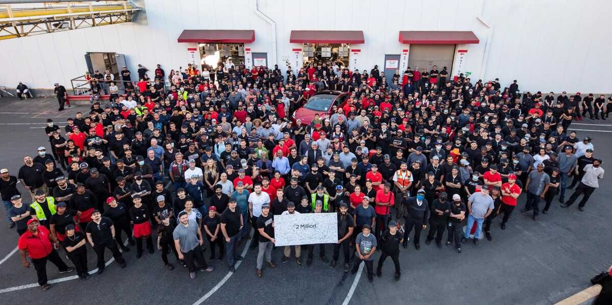 Tesla ingresó 16.934 millones de dólares en el segundo trimestre y anunció más capacidad, 1,9 millones de coches