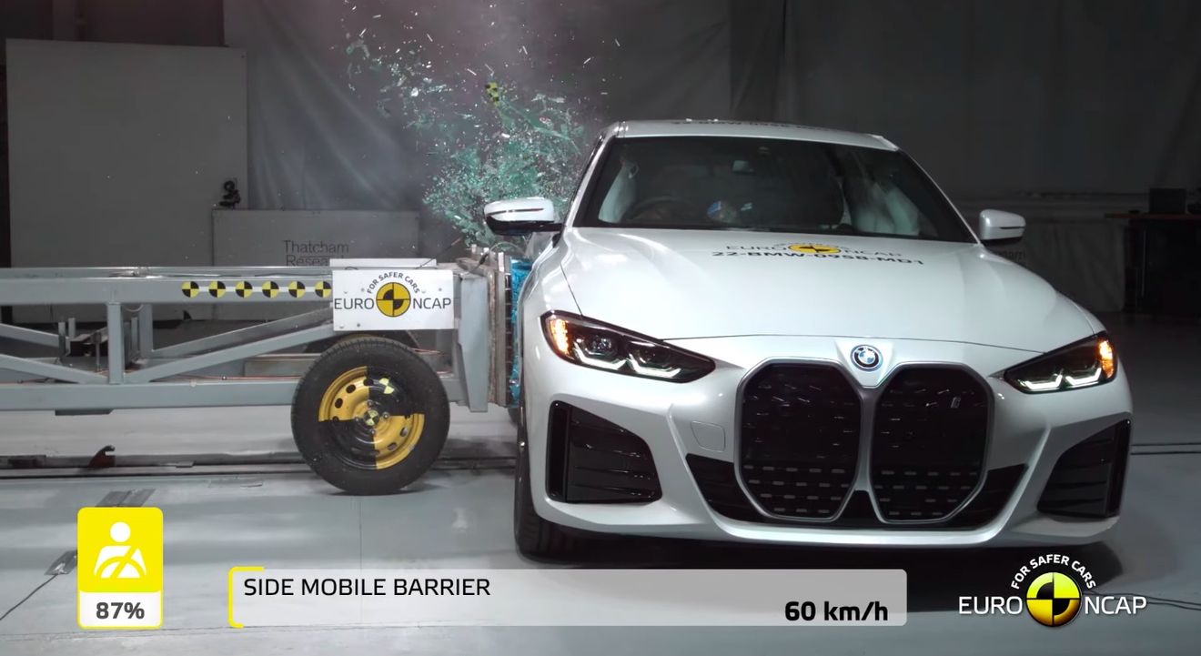 El BMW i4 sorprende en las pruebas de Euro NCAP logrando solo 4 estrellas