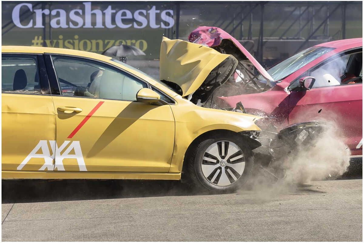 Los expertos auguran el colapso de los fabricantes alemanes por su falta de competitividad con los coches eléctricos