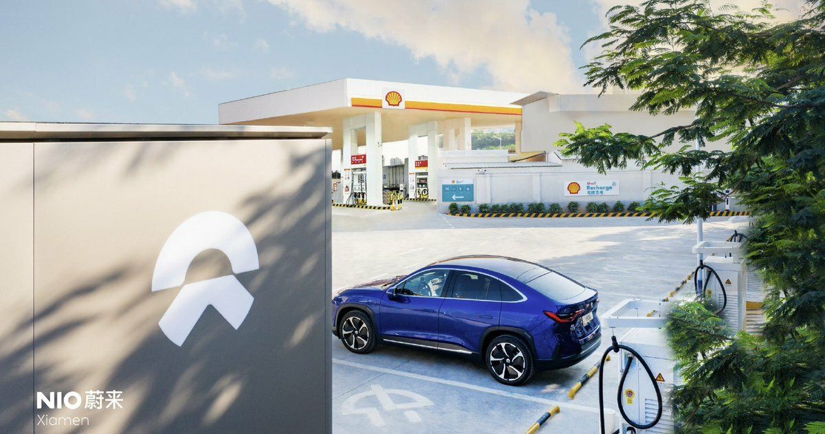 NIO monta la primera estación de intercambio de baterías en una gasolinera Shell en China