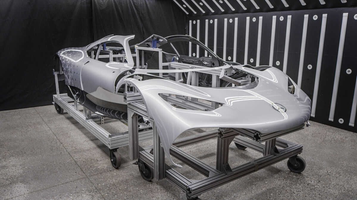 Los Mercedes-AMG ONE ya se están fabricando a mano en Inglaterra