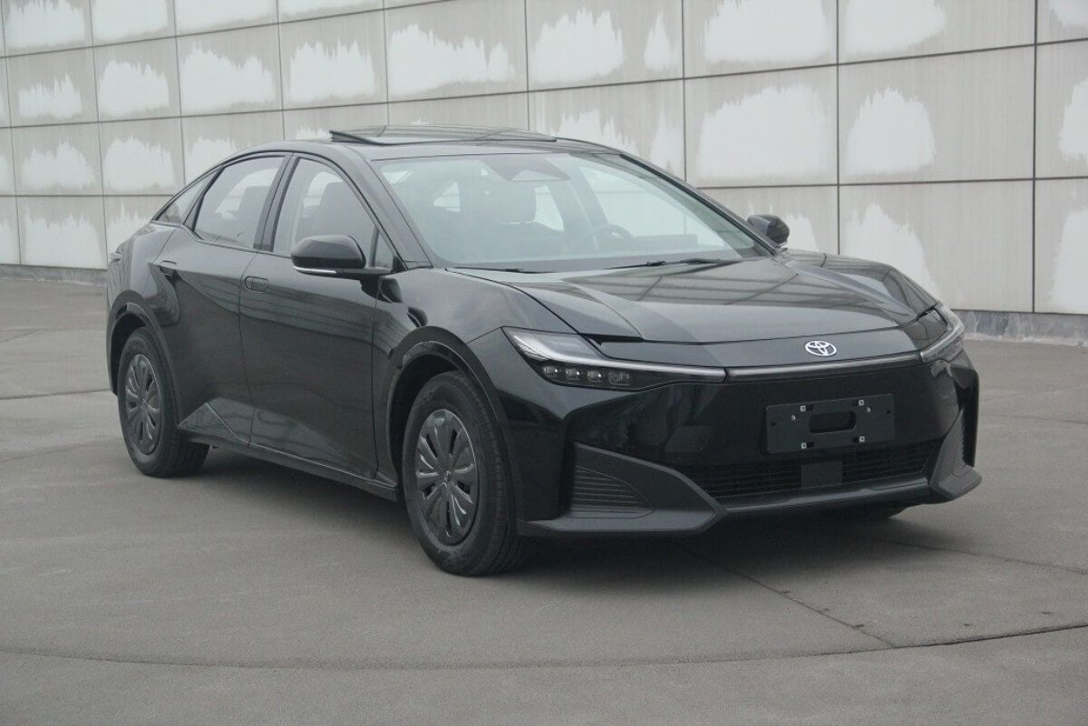 Toyota desafía a Tesla con un bZ3 que costará 28.500 euros en China