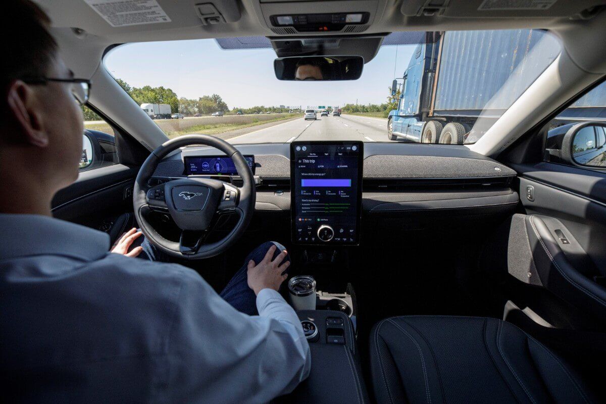 Ford activará en Europa su sistema de ayuda a la conducción Bluecruise con un coste de 24.99 euros al mes