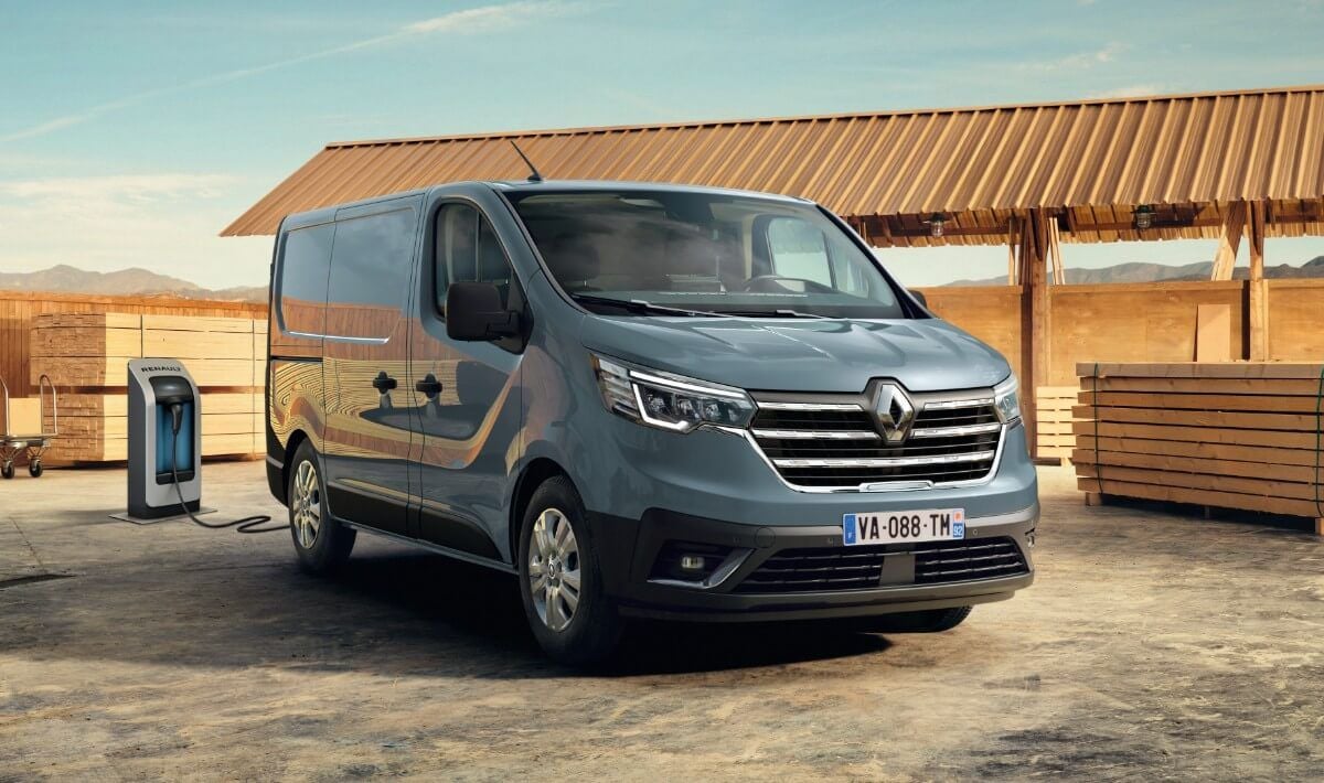 Renault presenta la Trafic E-TECH, una furgoneta eléctrica con hasta 240 kilómetros de autonomía