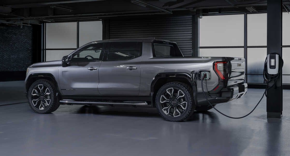 Ya se ha agotado. 2024 GMC Sierra EV Denali Edition 1, una pick-up eléctrica de 107.000 dólares