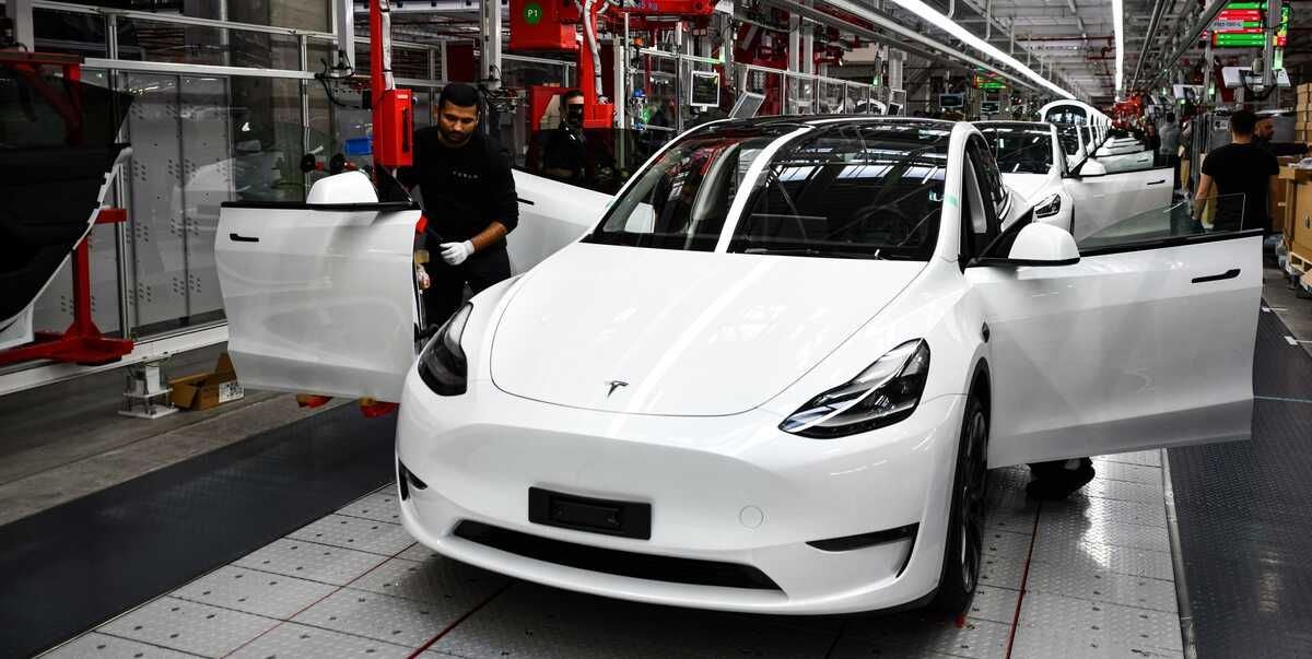 Tesla ingresó y ganó más en un trimestre que en medio 2021, pero los inversores lo ven insuficiente