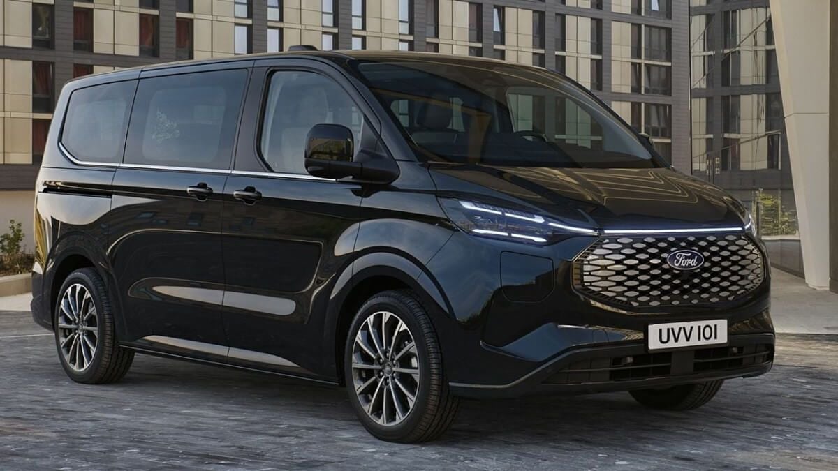 Ford E-Tourneo Custom, una furgoneta eléctrica con 370 kilómetros de autonomía