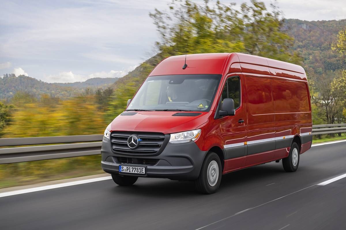 La nueva Mercedes-Benz eSprinter logra completar un viaje de 475 kilómetros con una sola carga