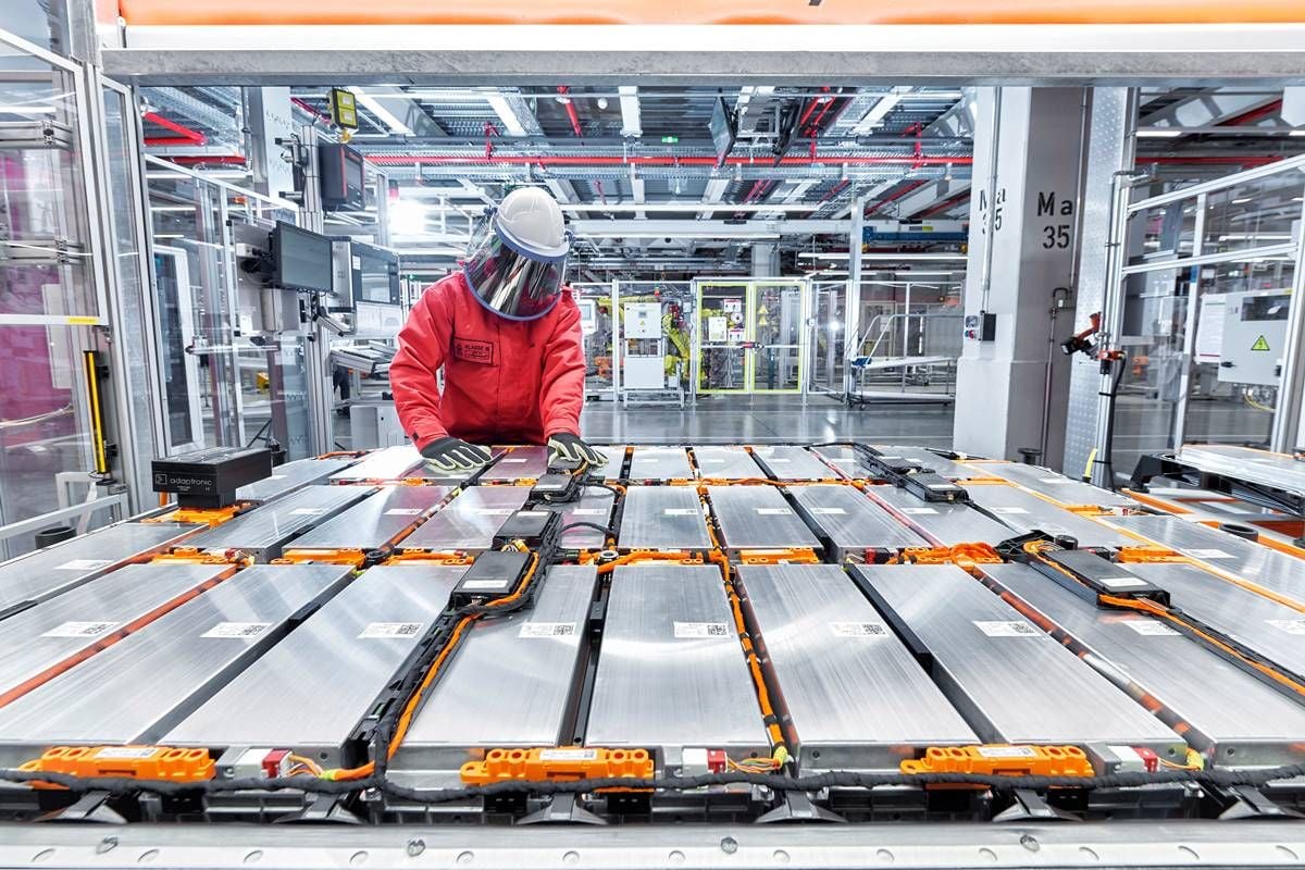 Volkswagen pone en pausa sus planes para una gigafábrica de baterías en Europa a la espera de la respuesta a Estados Unidos