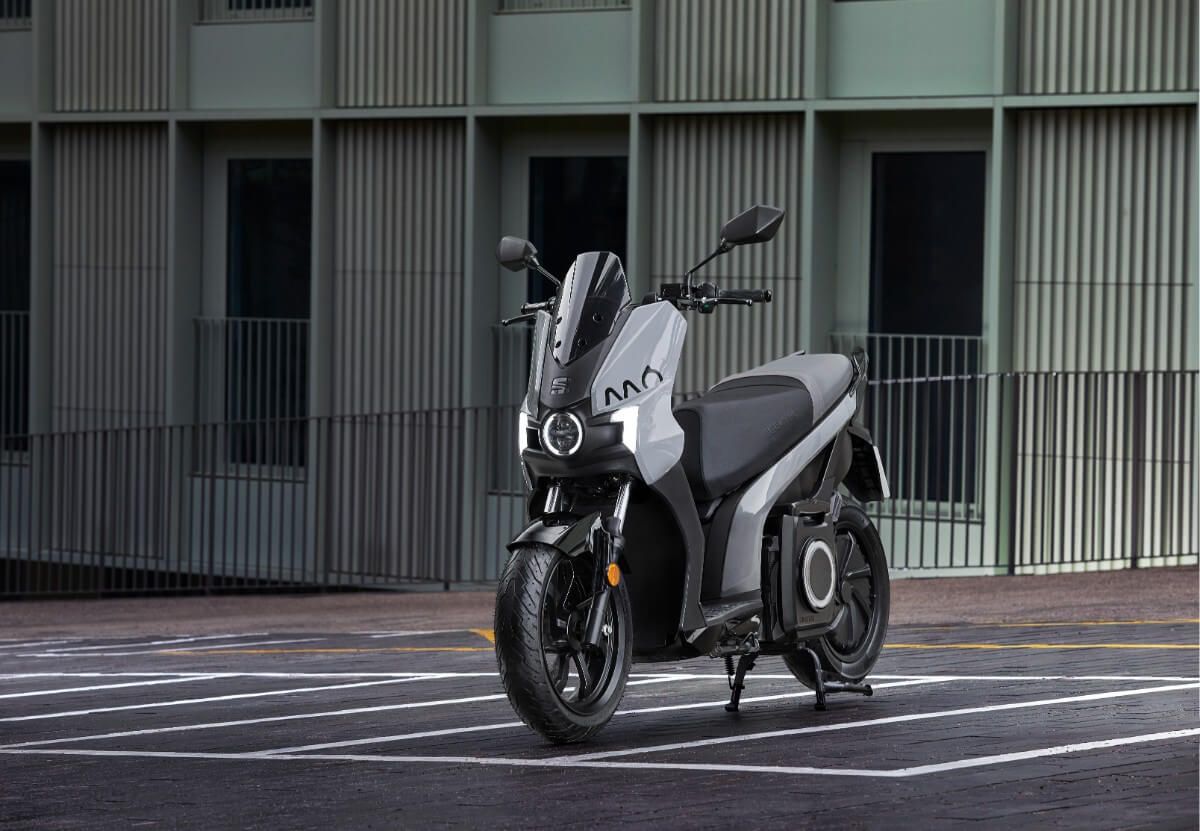 SEAT MÓ 50, un nuevo scooter eléctrico limitado a 45 km/h