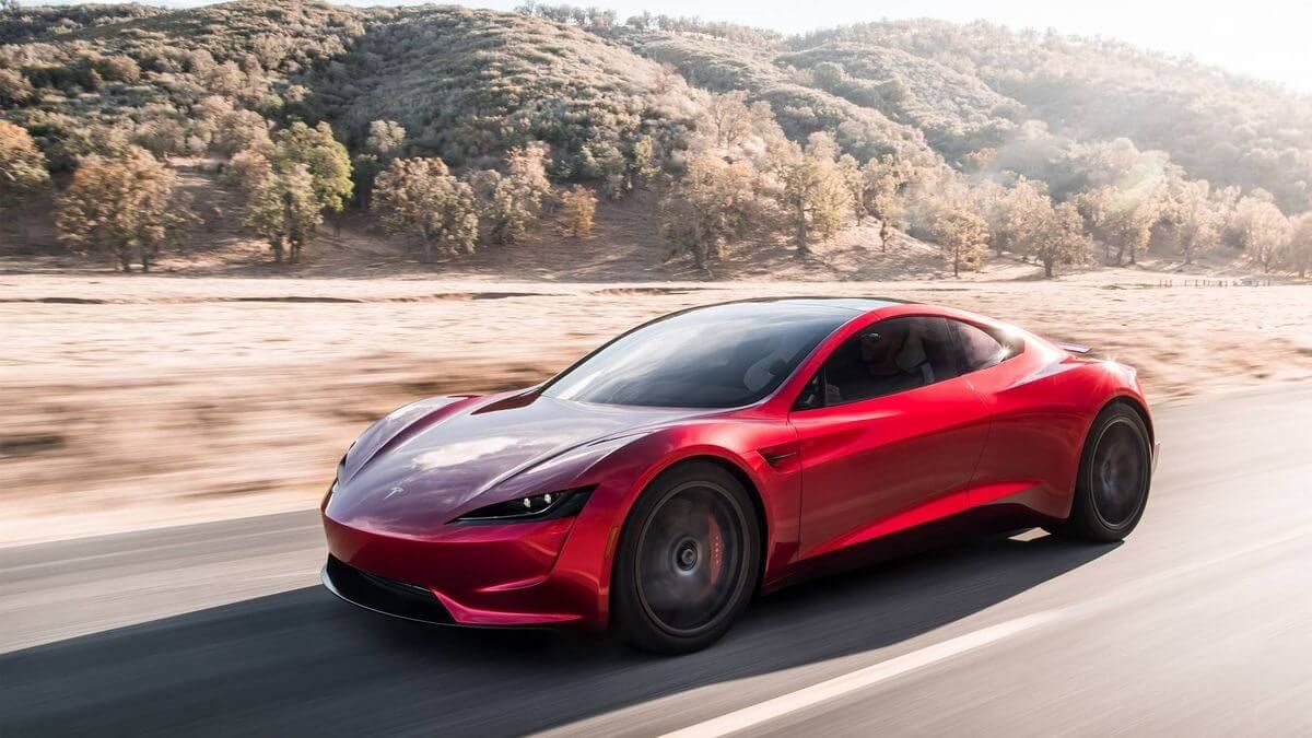 Elon Musk anuncia por enésima vez la llegada del Tesla Roadster, ¿nos lo creemos?