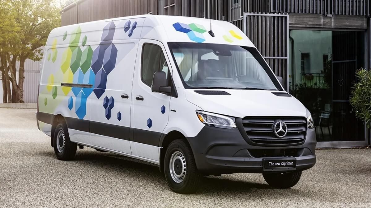 Mercedes-Benz renueva la eSprinter, que ahora ofrece hasta 400 kilómetros de autonomía