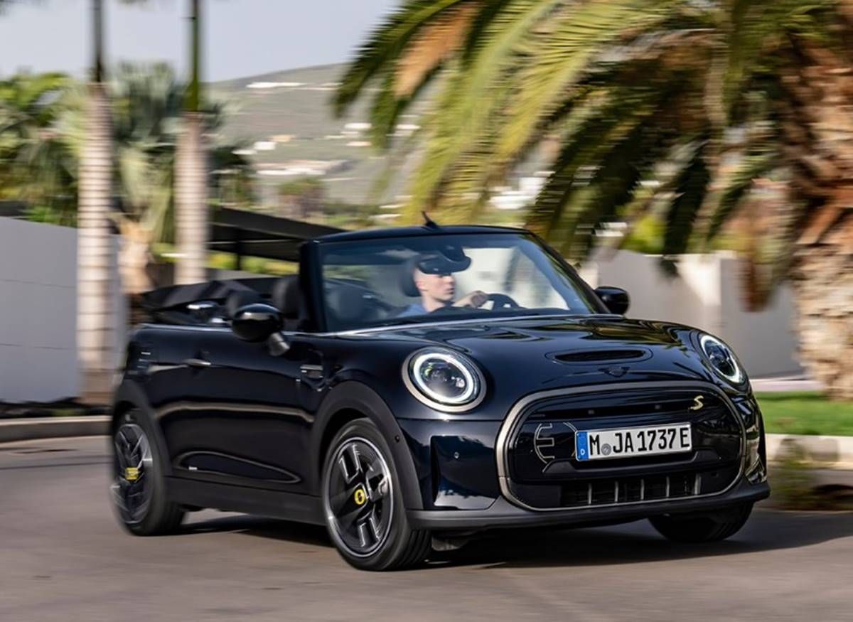 Ya está disponible en España el nuevo MINI Cooper SE Cabrio