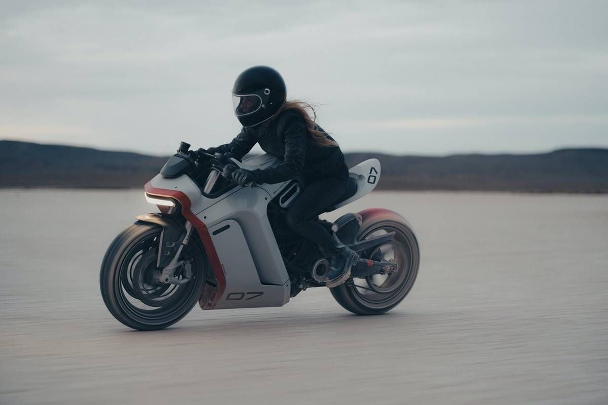 La Zero SR-X es una espectacular y futurista moto eléctrica con la que soñarás los próximos años