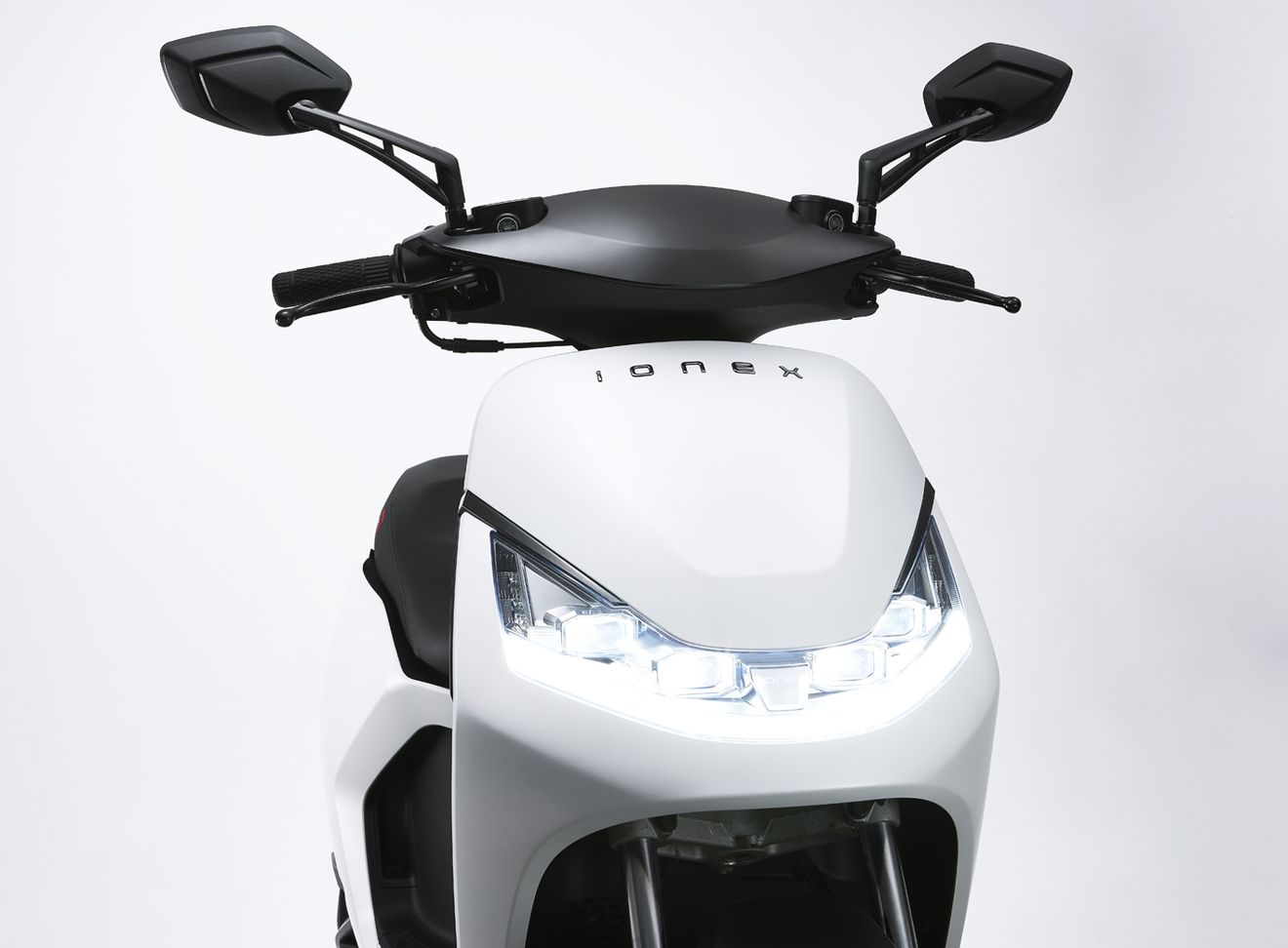 KYMCO confirma la llegada a España de su primer scooter eléctrico, el IONEX S7 ABS