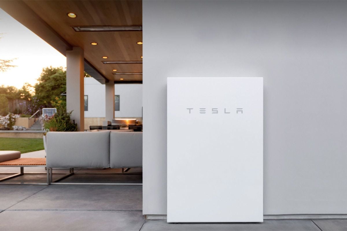 Tesla sigue de 'rebajas' y reembolsará 500 dólares por la compra de la batería Powerwall por tiempo limitado